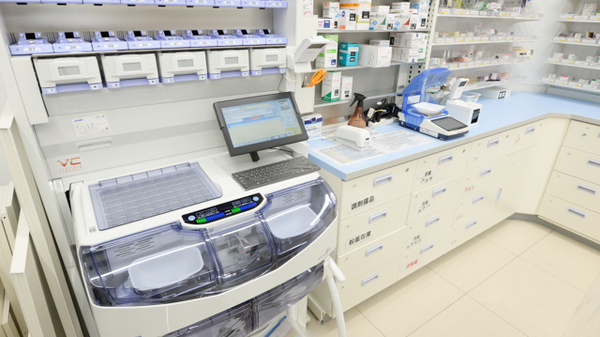 調剤薬局ツルハドラッグ大善寺店の調剤器具