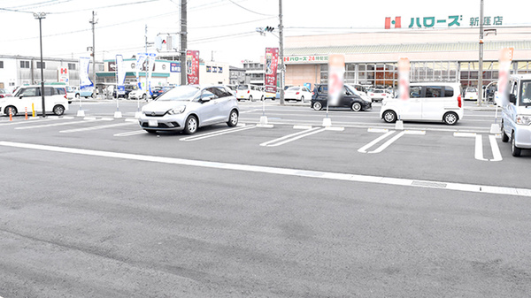 ププレひまわり薬局新涯一丁目店の駐車場