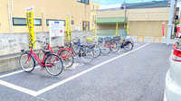 セキ薬局　豊春店の駐輪場