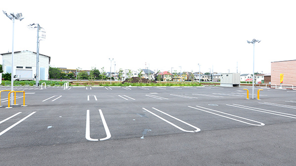 スギ薬局 和光南店の駐車場