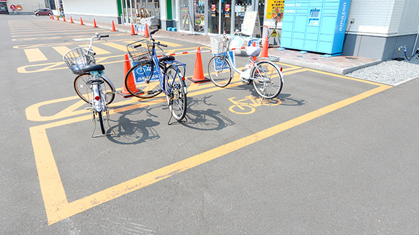 調剤薬局ツルハドラッグ旭川近文店の駐輪場