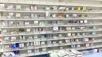ココカラファイン薬局西大井店の薬棚