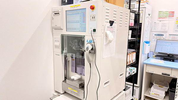 薬局トモズ ザ・マーケットプレイス武蔵浦和店の調剤器具