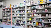 大信薬局上到津店の薬棚