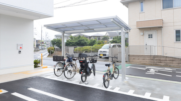 スギ薬局 国分寺新町店の駐輪場