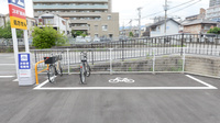 スギ薬局 今津駅北店の駐輪場