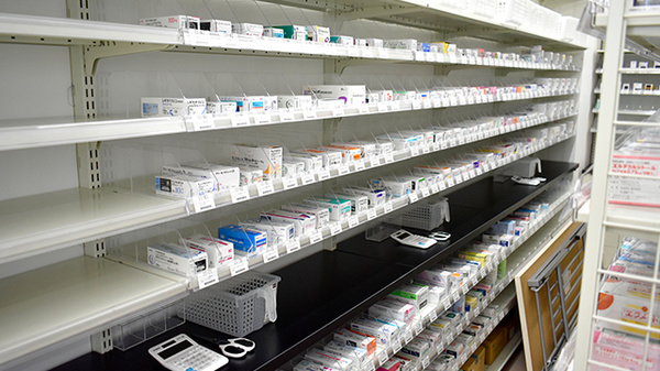 ユタカ薬局　向島の薬棚