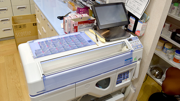 みけねこ薬局　茨木店の調剤器具