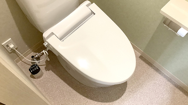 長後くじら薬局のお手洗い