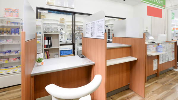 レデイ薬局　牟礼店の受付/カウンター