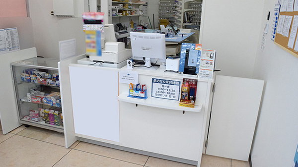 ププレひまわり薬局グラン春日店の受付/カウンター