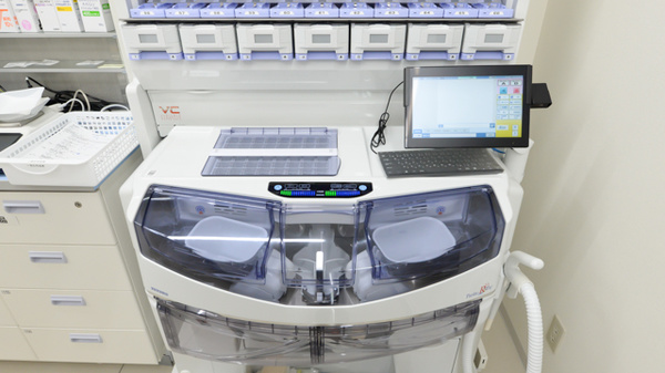 調剤薬局ツルハドラッグ小倉片野店の調剤器具