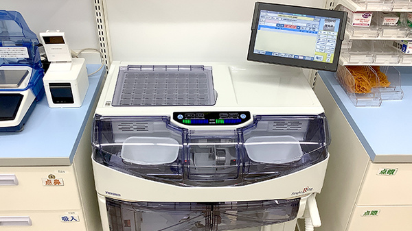 ココカラファイン薬局梶ヶ谷店の調剤器具