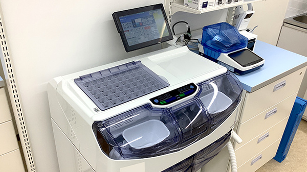ココカラファイン薬局西荻窪店の調剤器具