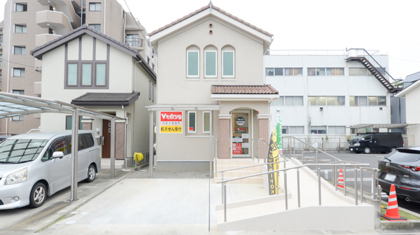 V・drug　岐阜大福薬局の外観
