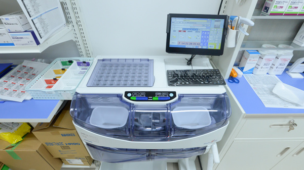 調剤薬局ツルハドラッグ八戸小中野店の調剤器具
