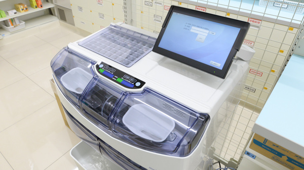 スギ薬局 一乗寺店の調剤器具