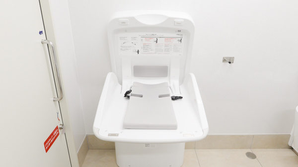 スギ薬局 巽北店のキッズ用設備