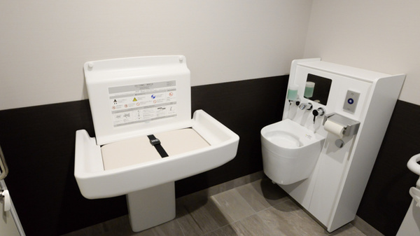 調剤薬局ツルハドラッグ尼崎東園田店のキッズ用設備