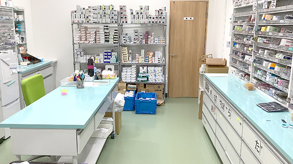 エーデルワイス薬局の調剤室
