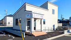 ユニコーン薬局中島店の外観