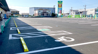杏林堂薬局岩井店の駐車場