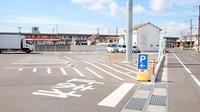 レデイ薬局　雄町店の駐車場