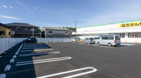 スギ薬局 いなべ店の駐車場