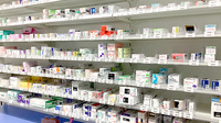 つくし薬局　盛岡中央店の薬棚