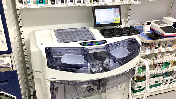 つくし薬局　盛岡中央店の調剤器具