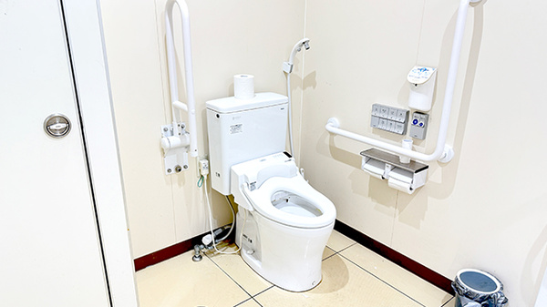 ドラッグセイムス川口安行藤八薬局のお手洗い