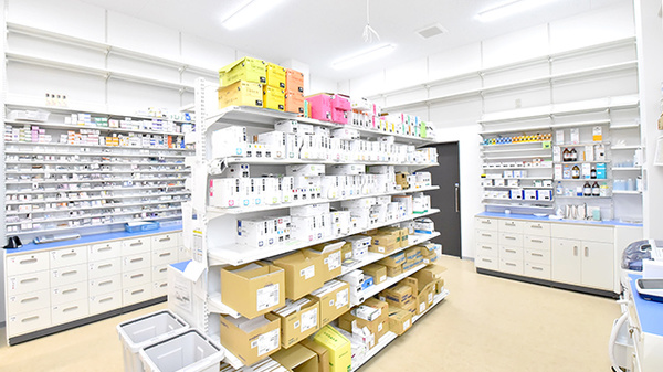 調剤薬局ツルハドラッグ旭川神楽店の調剤室