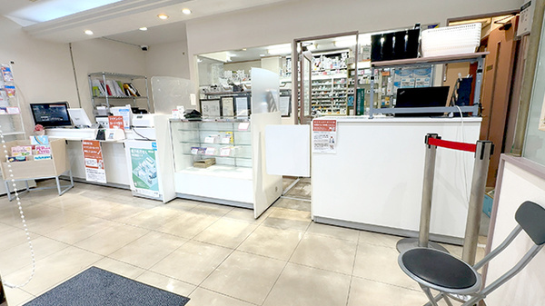 大信薬局　東十条調剤薬局の受付/カウンター