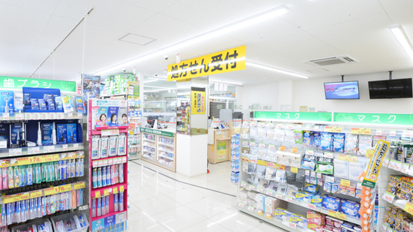 スギ薬局 阪神西宮店の入口
