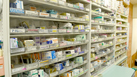 清水センター薬局　緑が丘店の薬棚