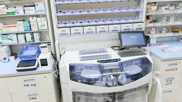 調剤薬局ツルハドラッグ小倉三萩野店の調剤器具