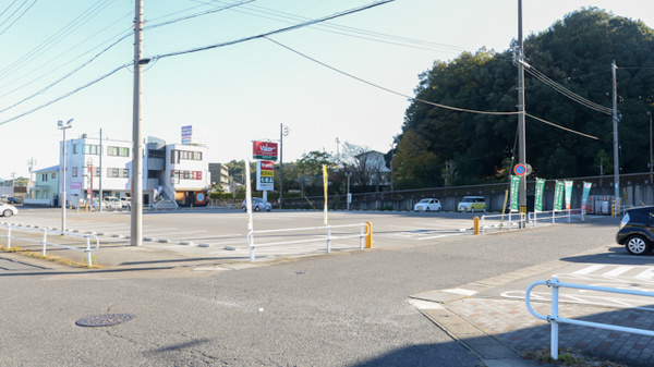 V・drug　西可児薬局の駐車場