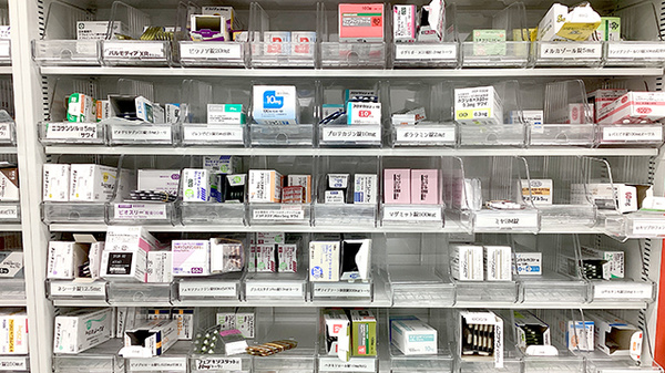 池田薬局　昭和おおくぼ店の薬棚