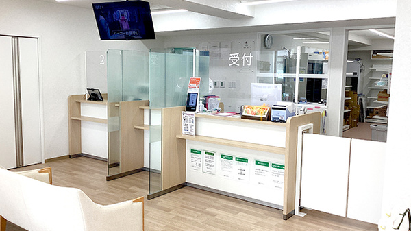 そうごう薬局 戸塚東口駅前店の受付/カウンター