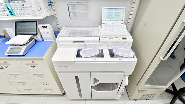 薬局くすりの福太郎　金町駅北口店の調剤器具