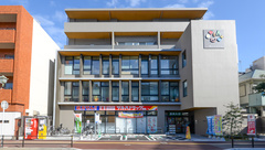 調剤薬局ツルハドラッグ港店の外観