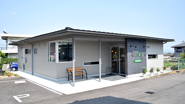 すだち薬局上板店の外観