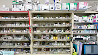 おもと薬局 ほうらい店の薬棚