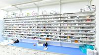 調剤薬局ツルハドラッグ厚別東店の薬棚