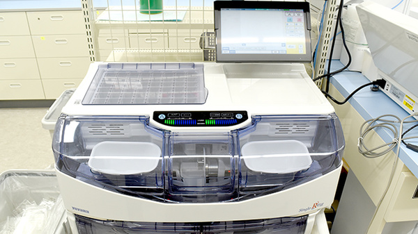 スギひかり薬局鴨島店の調剤器具