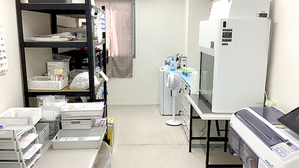 くろーばー薬局宮前店の調剤室