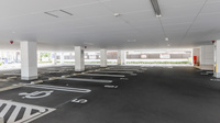 スギ薬局 北白川店の駐車場