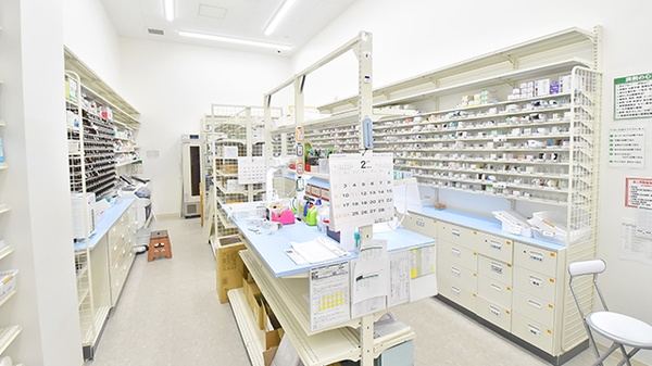スギ薬局 高座渋谷店の調剤室