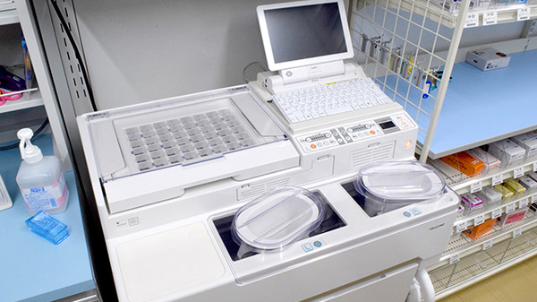 ドラッグセイムス宇和島和霊薬局の調剤器具