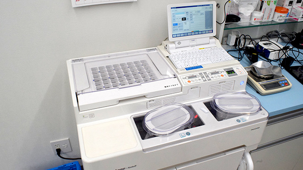 京口門ニカイノ薬局の調剤器具